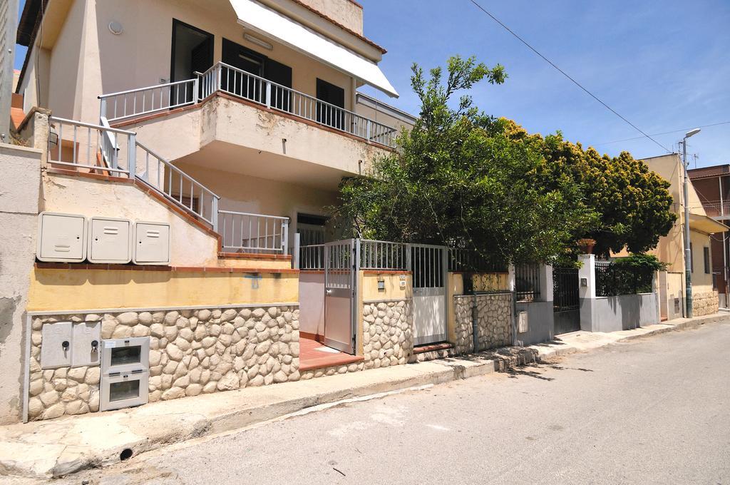 DELPOSTO Marina di Ragusa SR Esterno foto